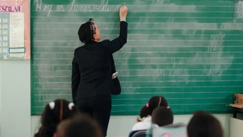 Desafíos y Avances en la Educación Dominicana: Un Análisis de las Evaluaciones Recientes