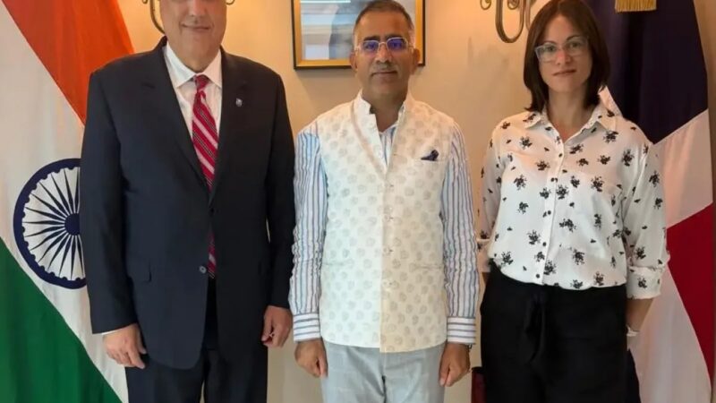 Rector de Unapec Recibe Prestigioso Reconocimiento en India