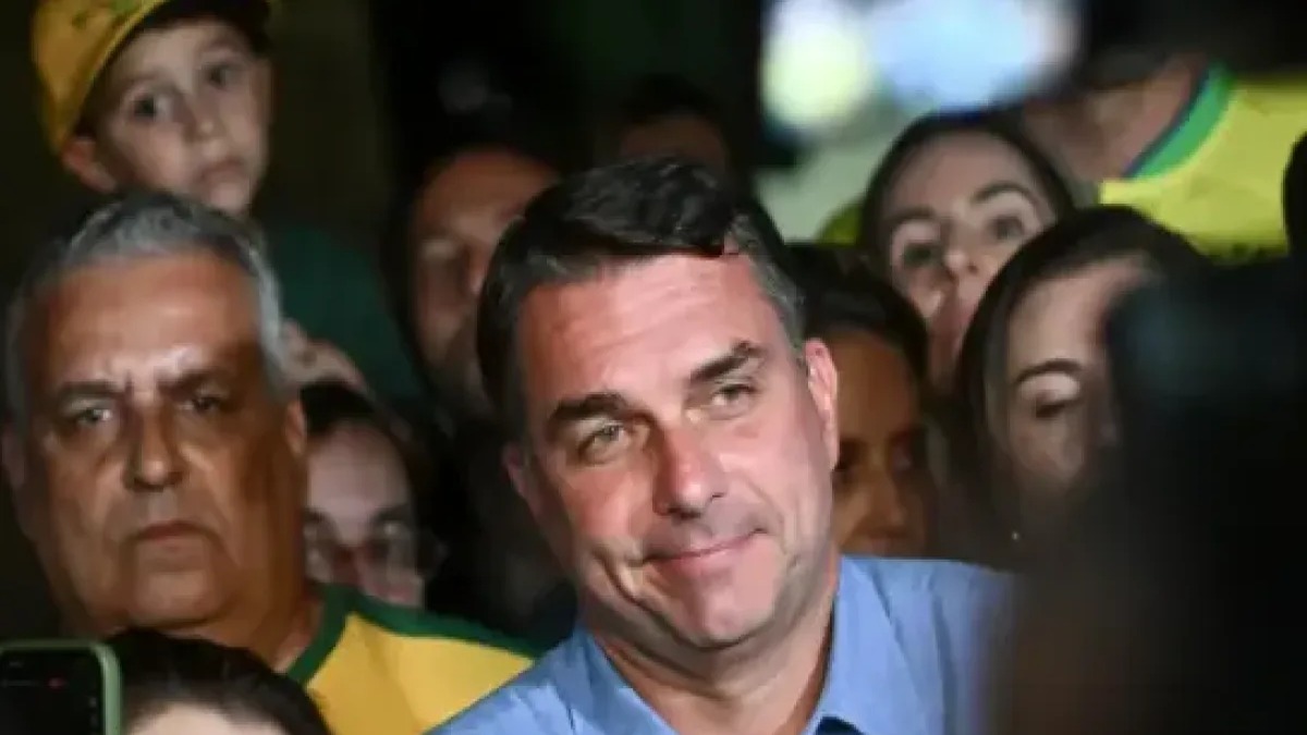 Flávio Bolsonaro destaca el avance de la derecha en el Congreso de Brasil