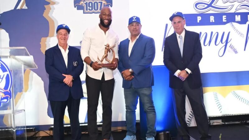 Mel Rojas Jr. Honrado con el Primer Premio Manny Mota del Licey