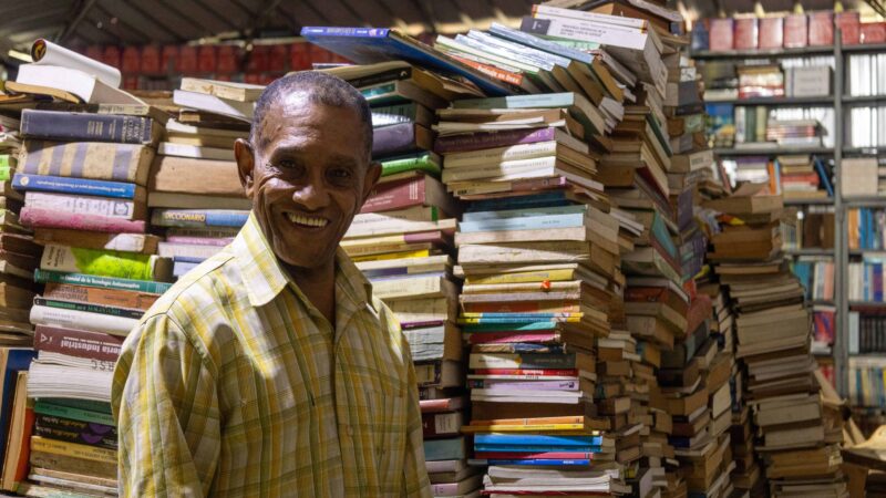 Alberto Pichardo: El Legado del Librero de El Conde