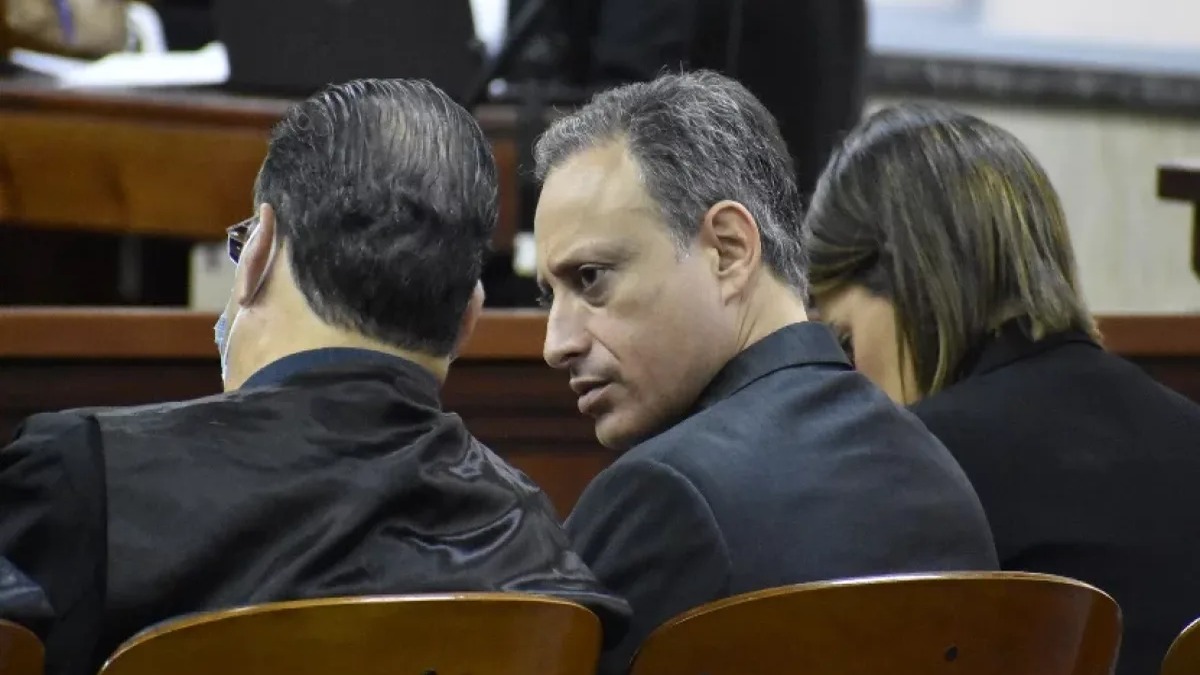 Defensa de Jean Alain Rodríguez Acusada de Retrasar Juicio por Corrupción