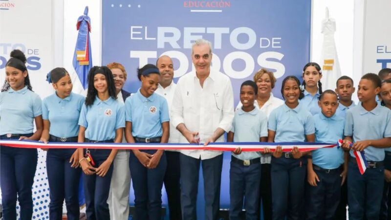 Presidente Abinader Inaugura Centro Educativo en Pedro Brand