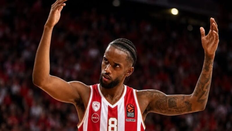 Jean Montero Brilla con una Actuación Estelar en el Olympiacos