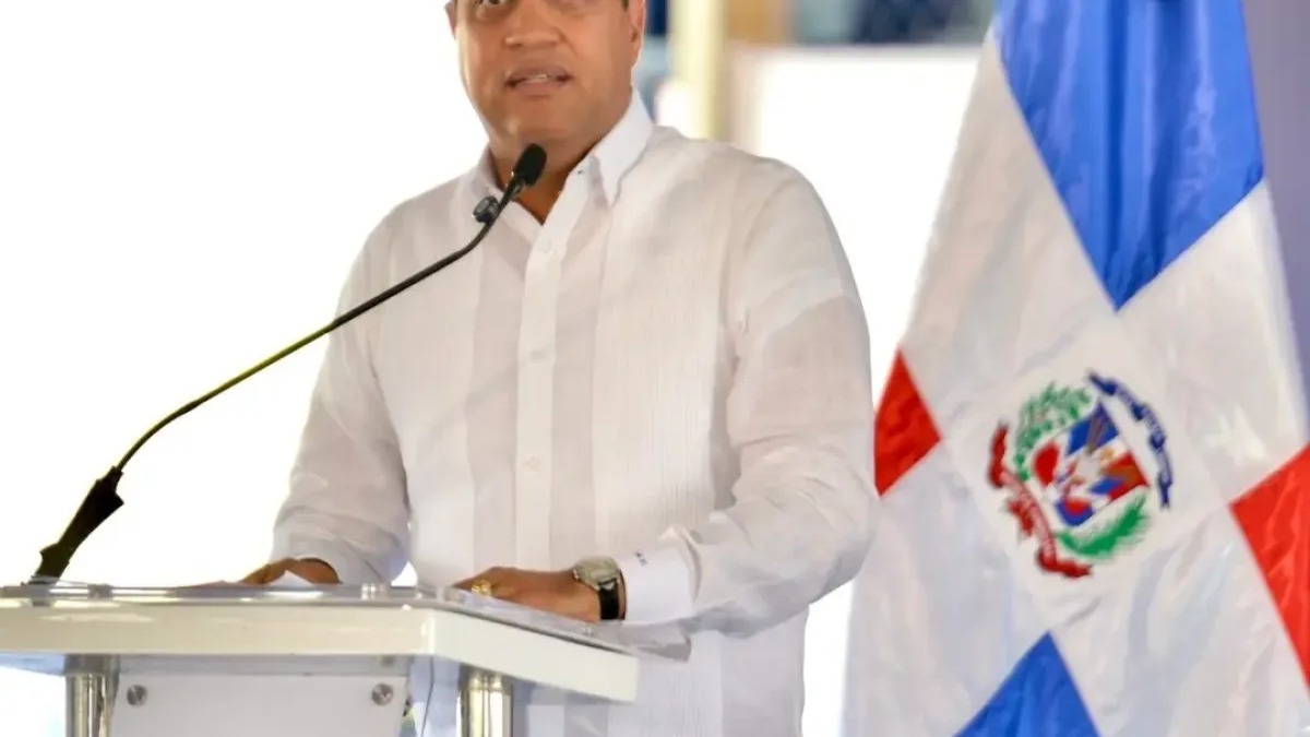 Ministro de Deportes Reafirma Prohibición a Equipos Haitianos en RD