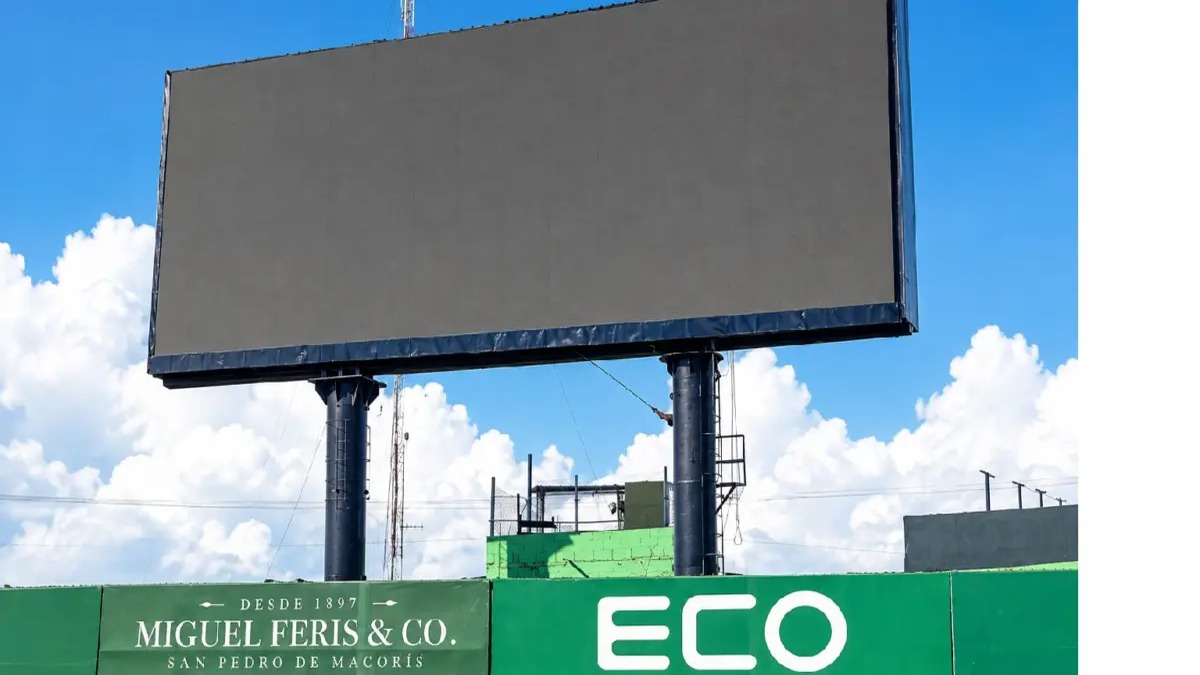 Estrellas Orientales Revolucionan el Estadio Tetelo Vargas con Pantalla Ultra HD