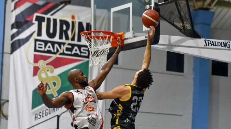 Don Bosco Lidera el Torneo de Baloncesto Superior en Moca