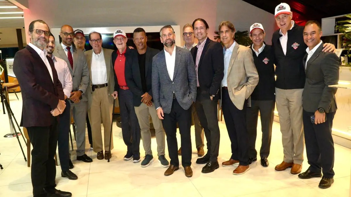 Leones del Escogido Inician la Búsqueda del Tricampeonato en la Liga Dominicana