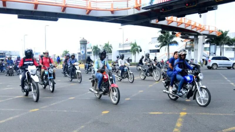 Exigencia de Buenas Conductas Complica Obtención de Licencias para Motoristas
