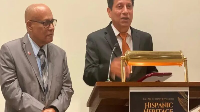 Educador Dominicano Messala Tapia Recibe Reconocimiento en Pensilvania