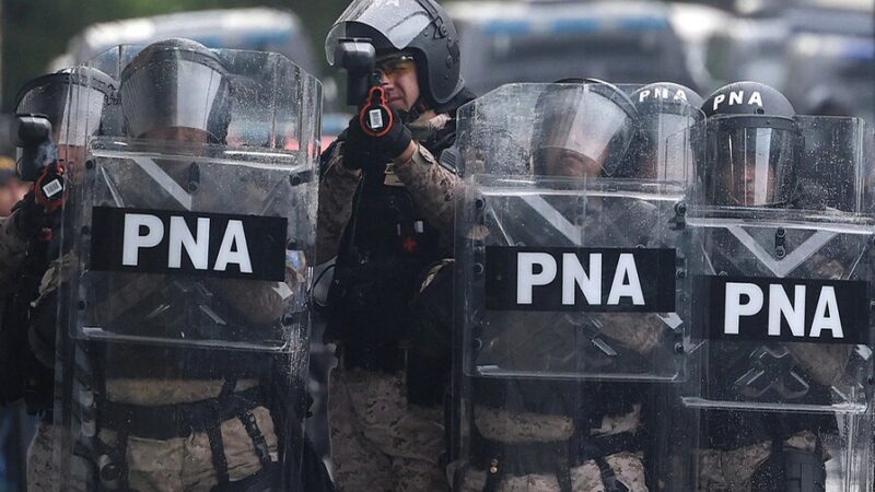 Tensión en Buenos Aires: Enfrentamientos entre Policía y Universitarios