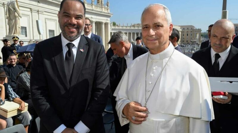 Pablo Ulloa Invita al Papa León XIV a Visitar República Dominicana