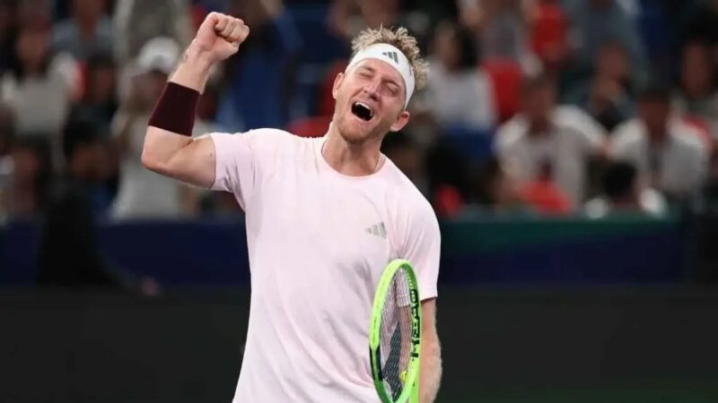 Davidovich Fokina se Corona en el Masters 1000 de Shanghai