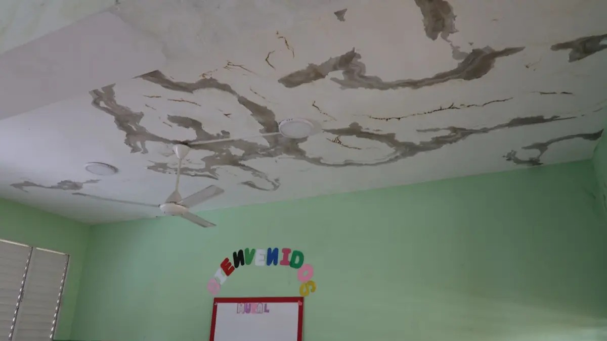 Crisis en Escuela Las Malvinas: Filtraciones y Falta de Dirección Obligan a Clases Virtuales