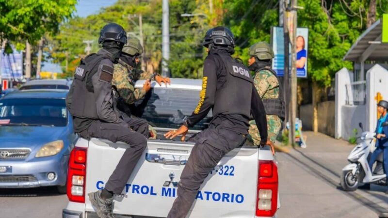 Migración Deporta a Más de 300 Haitianos en Operativo Fronterizo
