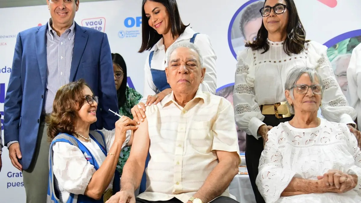 República Dominicana Lanza Campaña de Vacunación con 400,000 Dosis Contra la Influenza