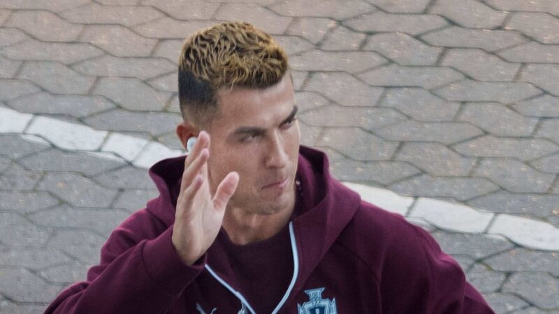 Cristiano Ronaldo Honra el Legado de Messi tras su Retiro Internacional