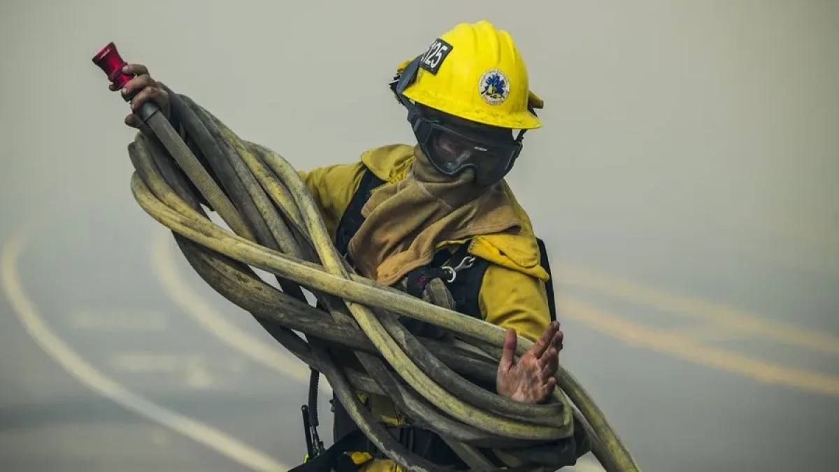 Trágico Incendio en Base Militar de Canadá Deja Víctimas