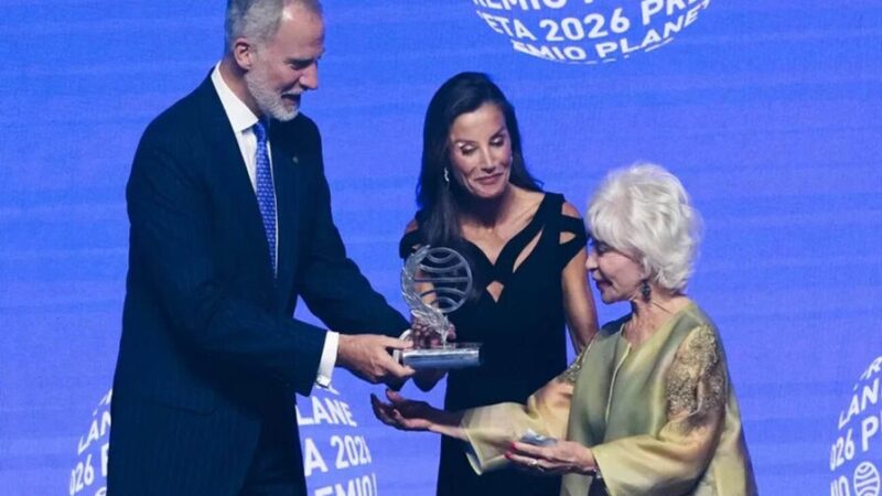 Isabel Allende: Un Faro en la Literatura Hispana con el Premio Planeta