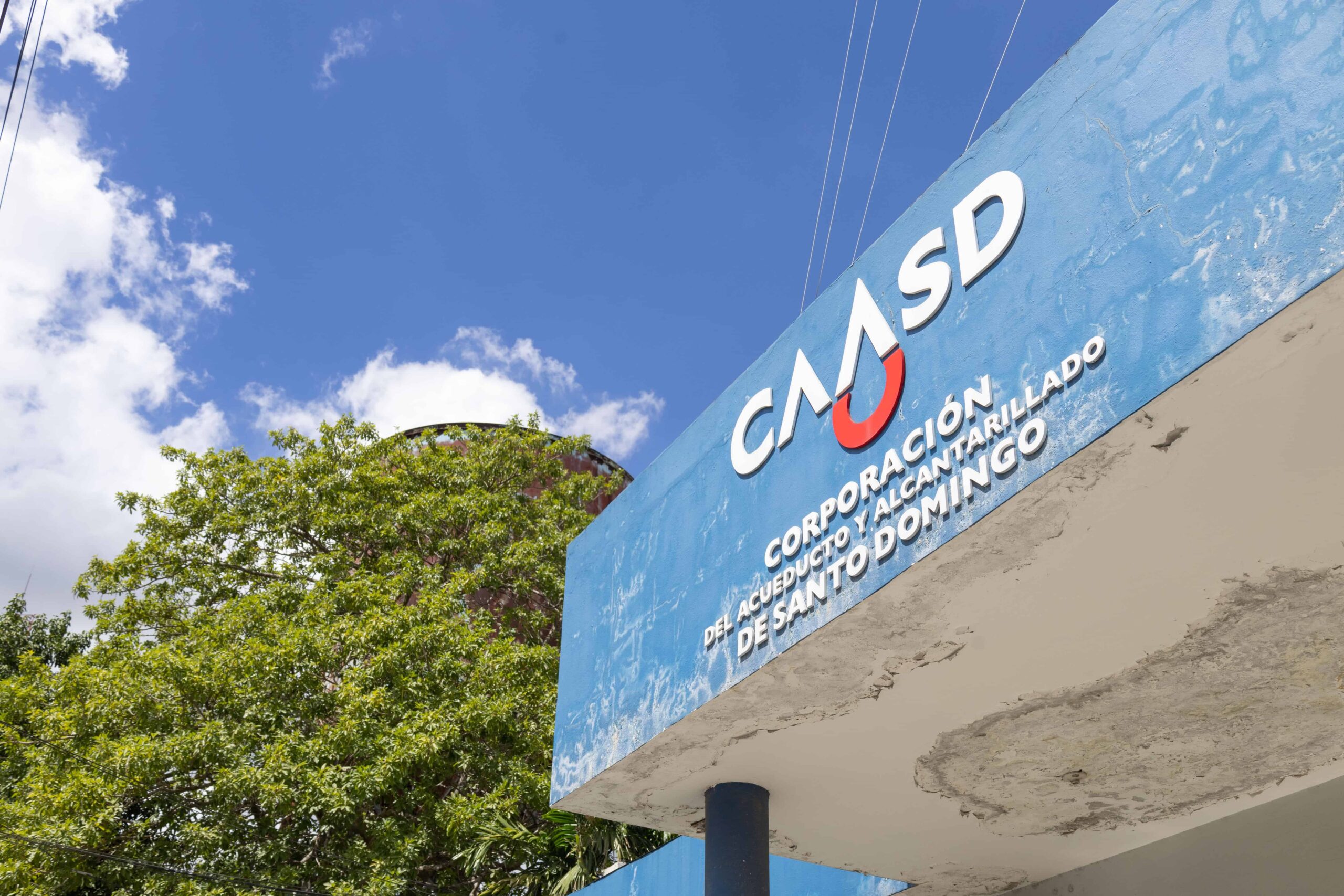 Crisis de Agua Potable Afecta a Villa Mella: Familias Desesperadas por Soluciones