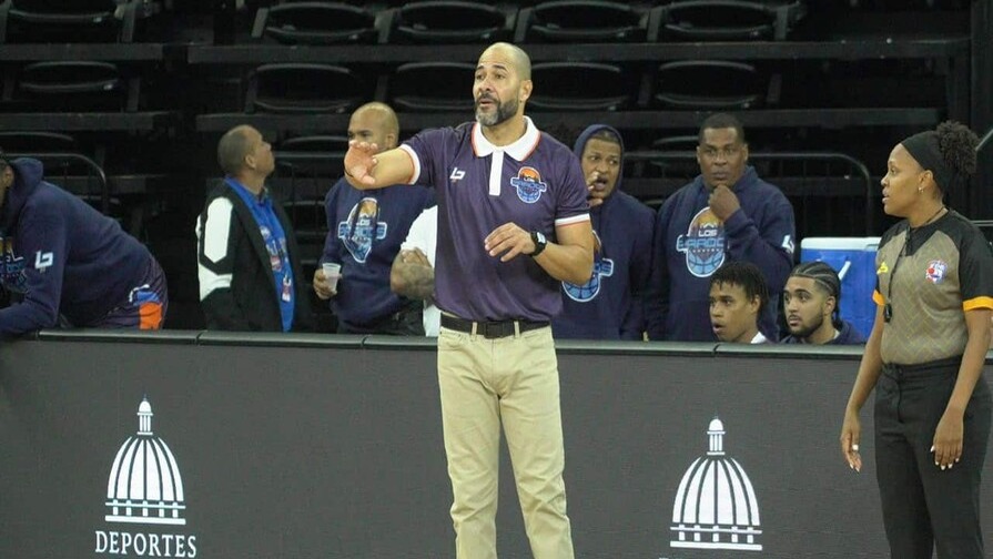 Los Prados: El Impactante Invicto en el Baloncesto Distrital